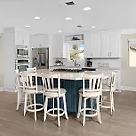 The Gathering Place - Guest Favorite With Huge Yard