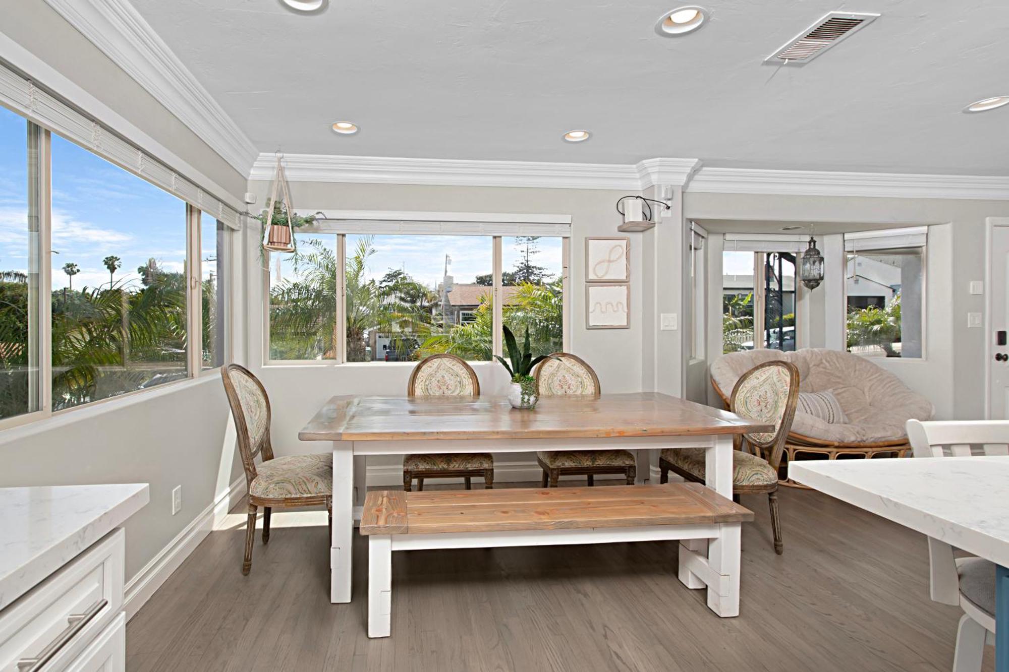 The Gathering Place - Guest Favorite With Huge Yard Holiday home